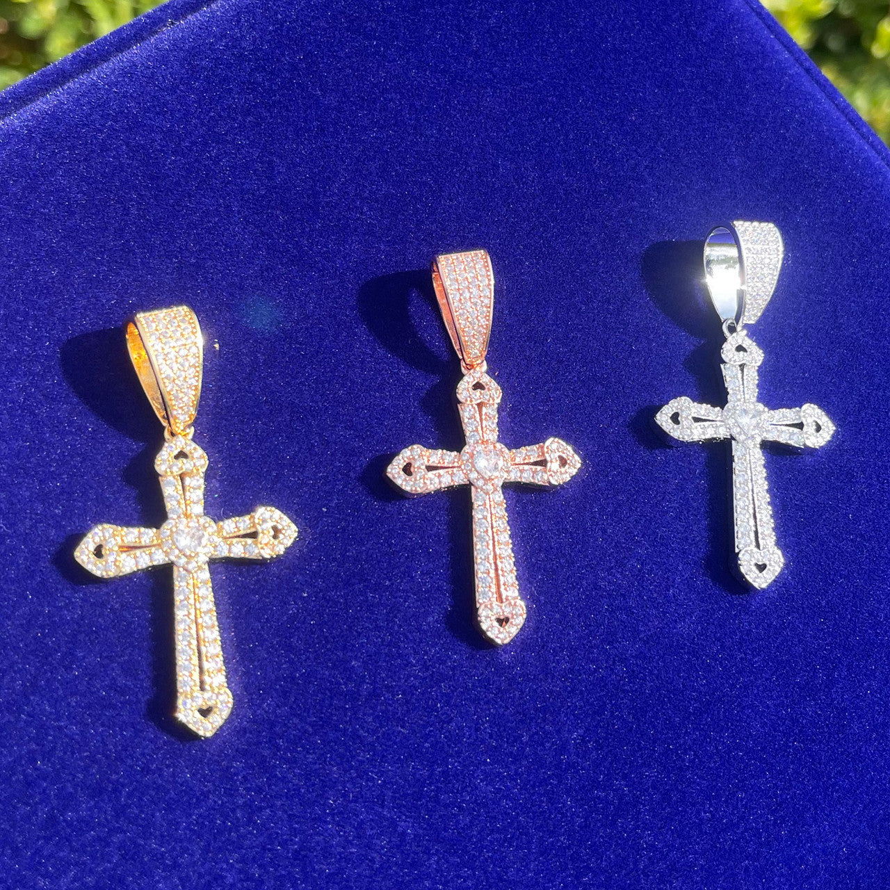 Passion Cross  | Prong Set Heart Center Stone 24k 925 Silver Rose Cross Necklace