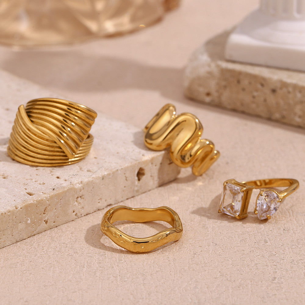 Ladies 18k Gold Striped Cross Wave Spring Shaped Hammered Pattern Tarnish Free Rings