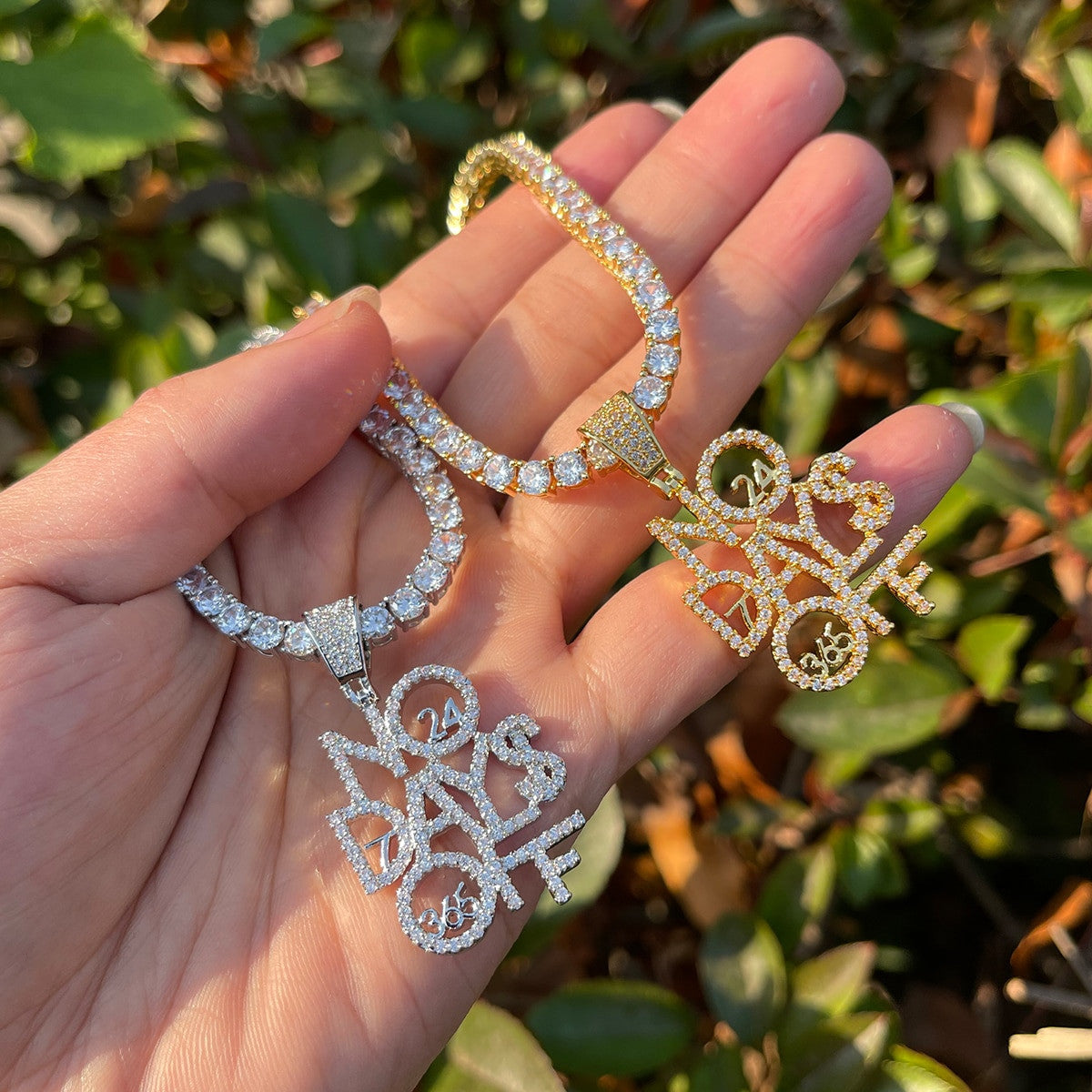 No Days Off | Prong Set Cluster Stones Hip Hop Pendant Chain Necklace