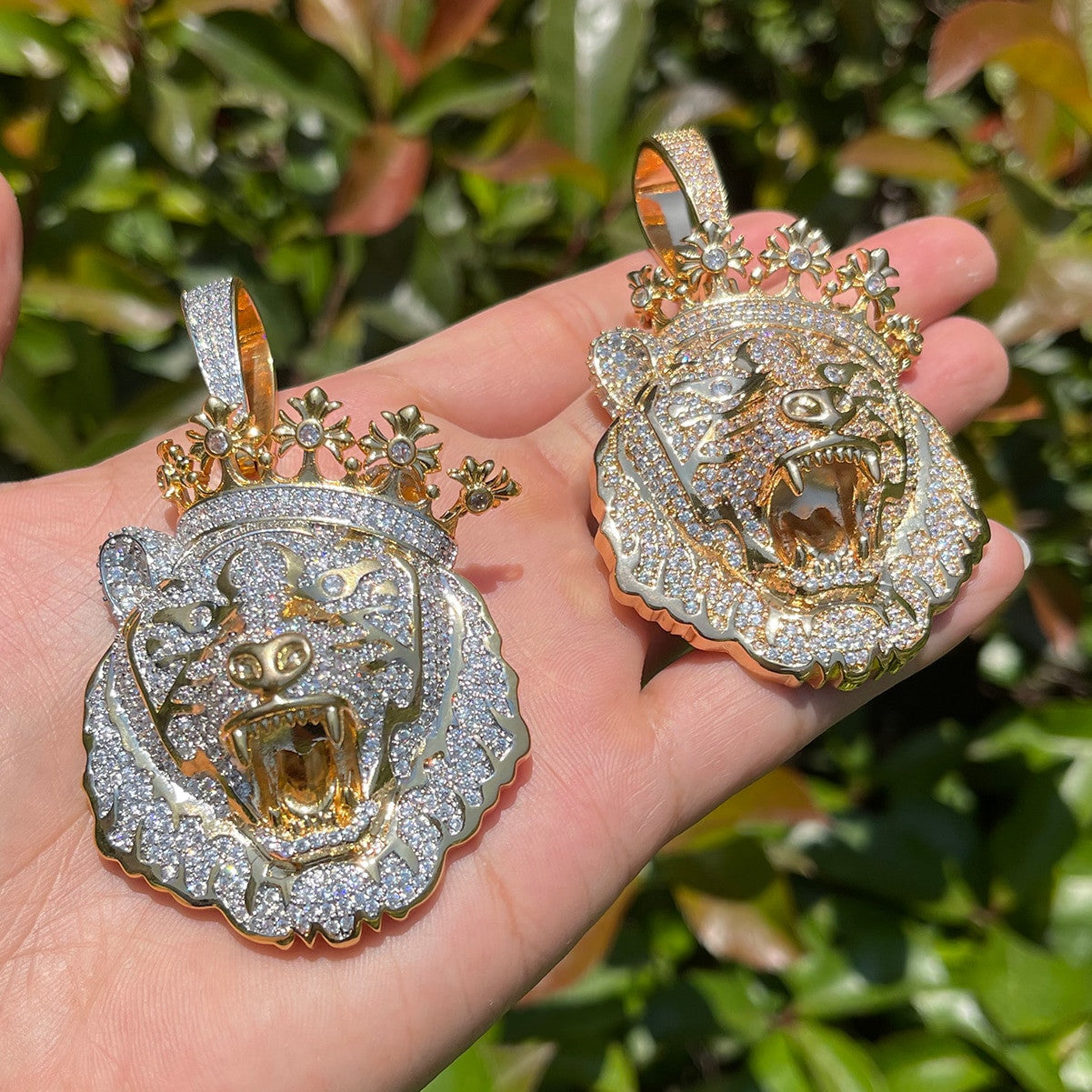 Mens King Of Kings Roaring Lion Head Crown Iced Blinged Out Hip Hop Pendant
