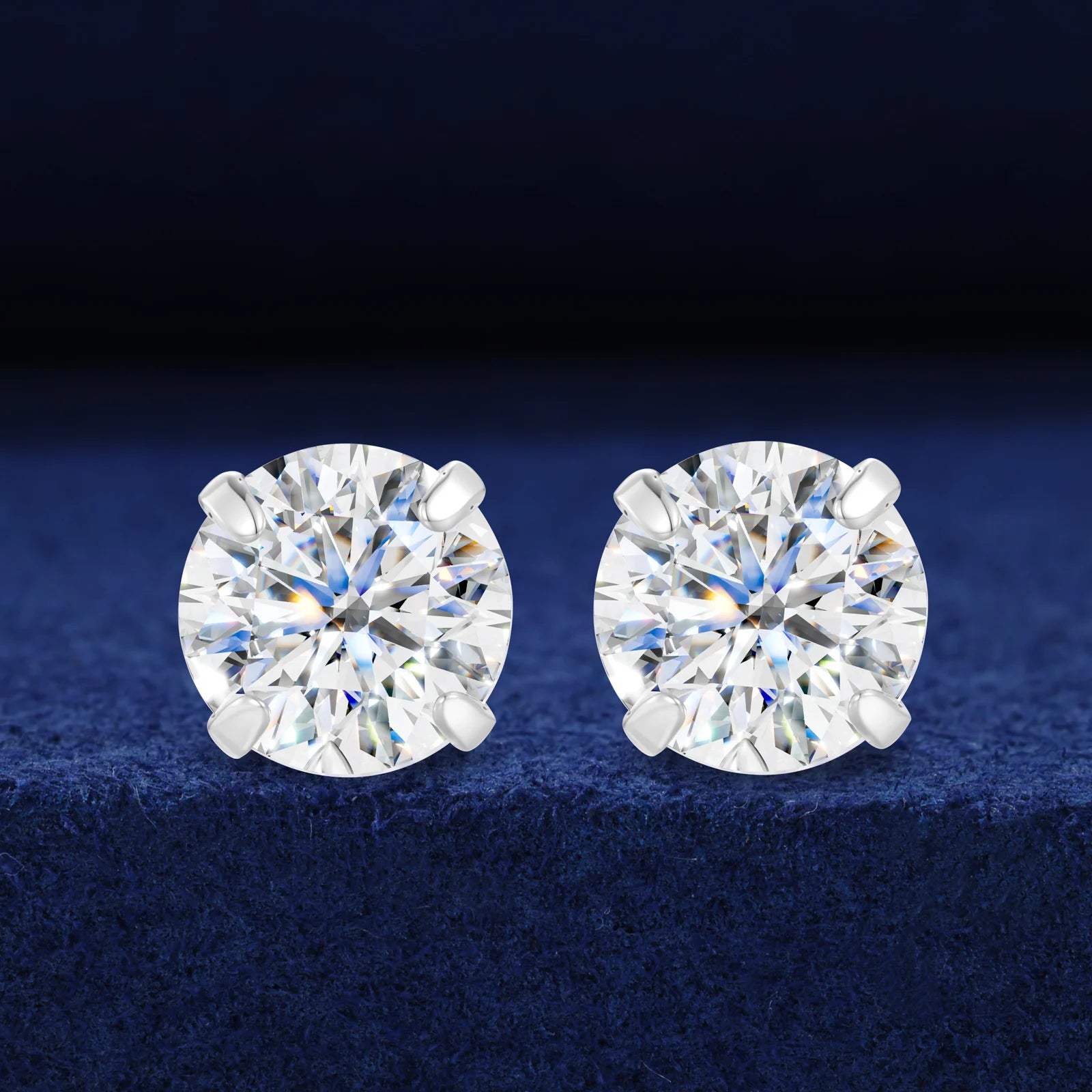 Daily VVS1 | Solid 925 Sterling Silver 0.1-2ct D Color VVS1 Moissanite Diamond Stud Earrings