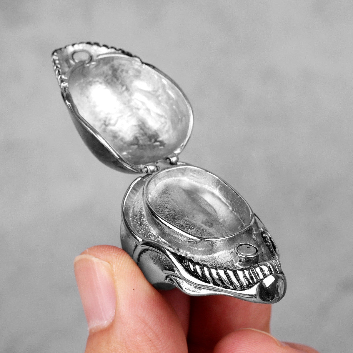 Venom | 316L No Fade Stainless Steel Mens Venom Domineering Street Wear Ring