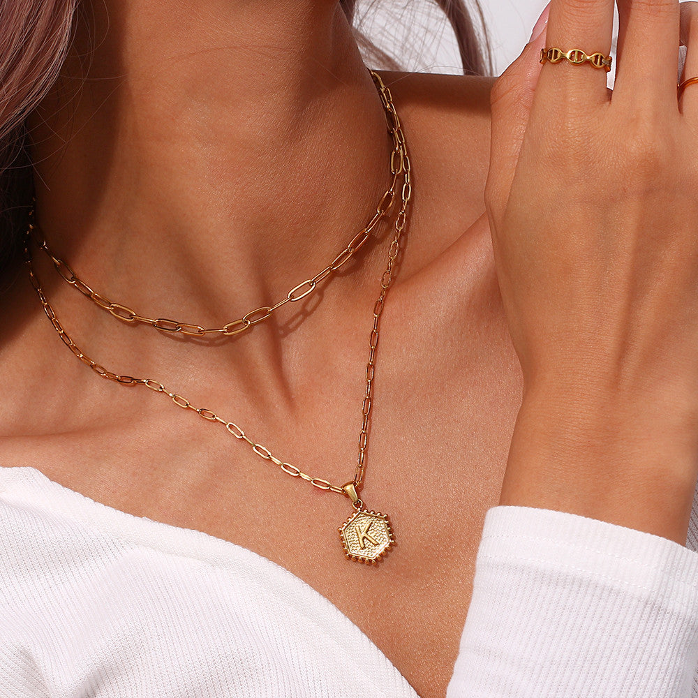 Ladies 18k Gold Hexagonal Shape A-Z Alphabet Letters Hip Hop Chain Pendant Necklaces