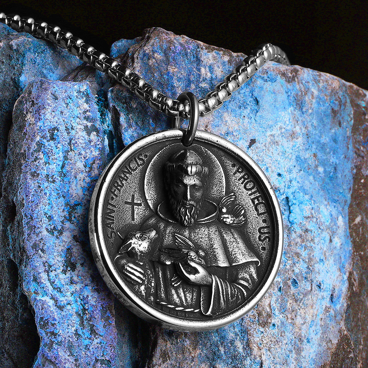 St.Francis | No Fade Stainless Steel Circle Cross Of Protection Pendant