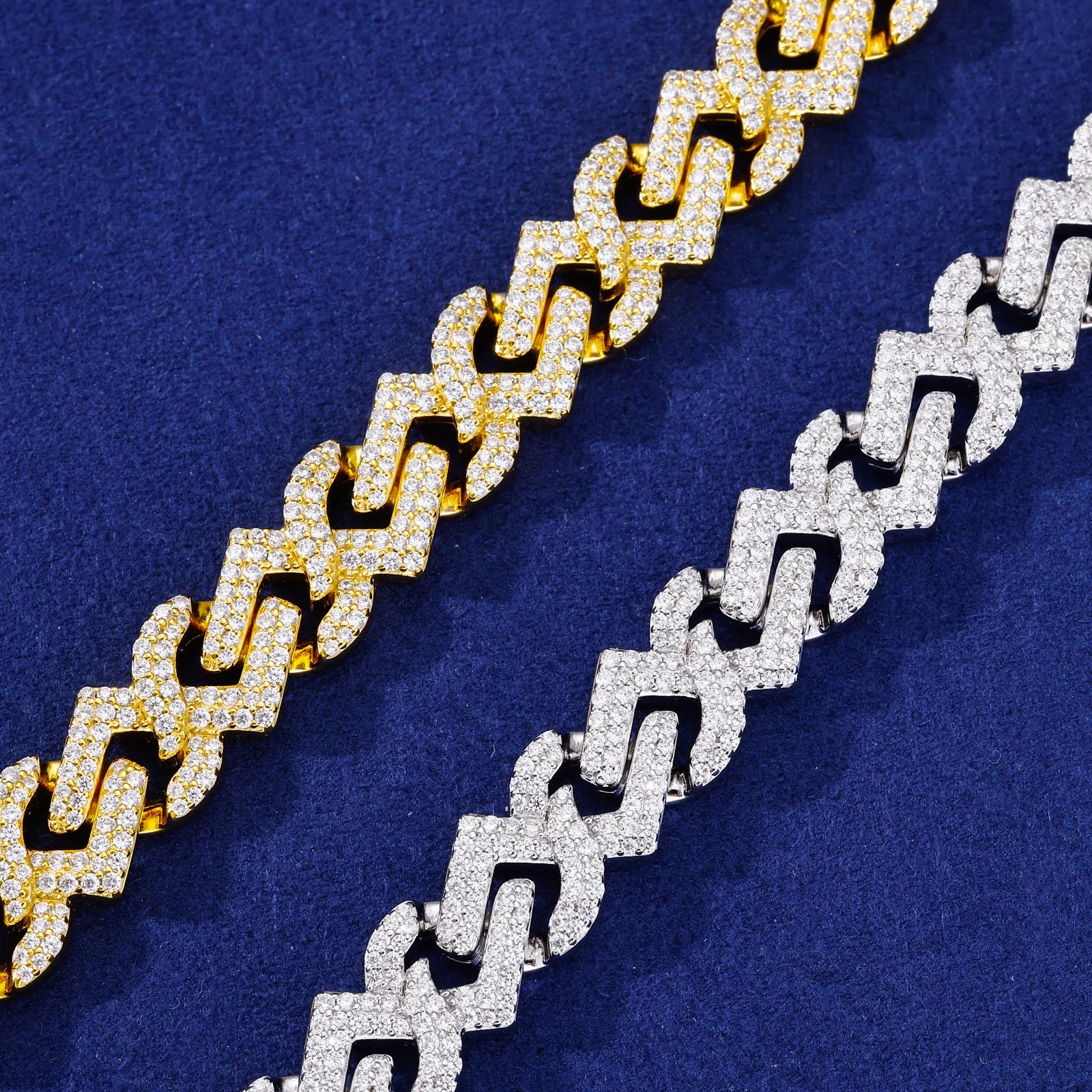 Cuban Infinite | VVS Moissanite Diamond 11mm 925 Silver Infinite Cuban Link Bracelet