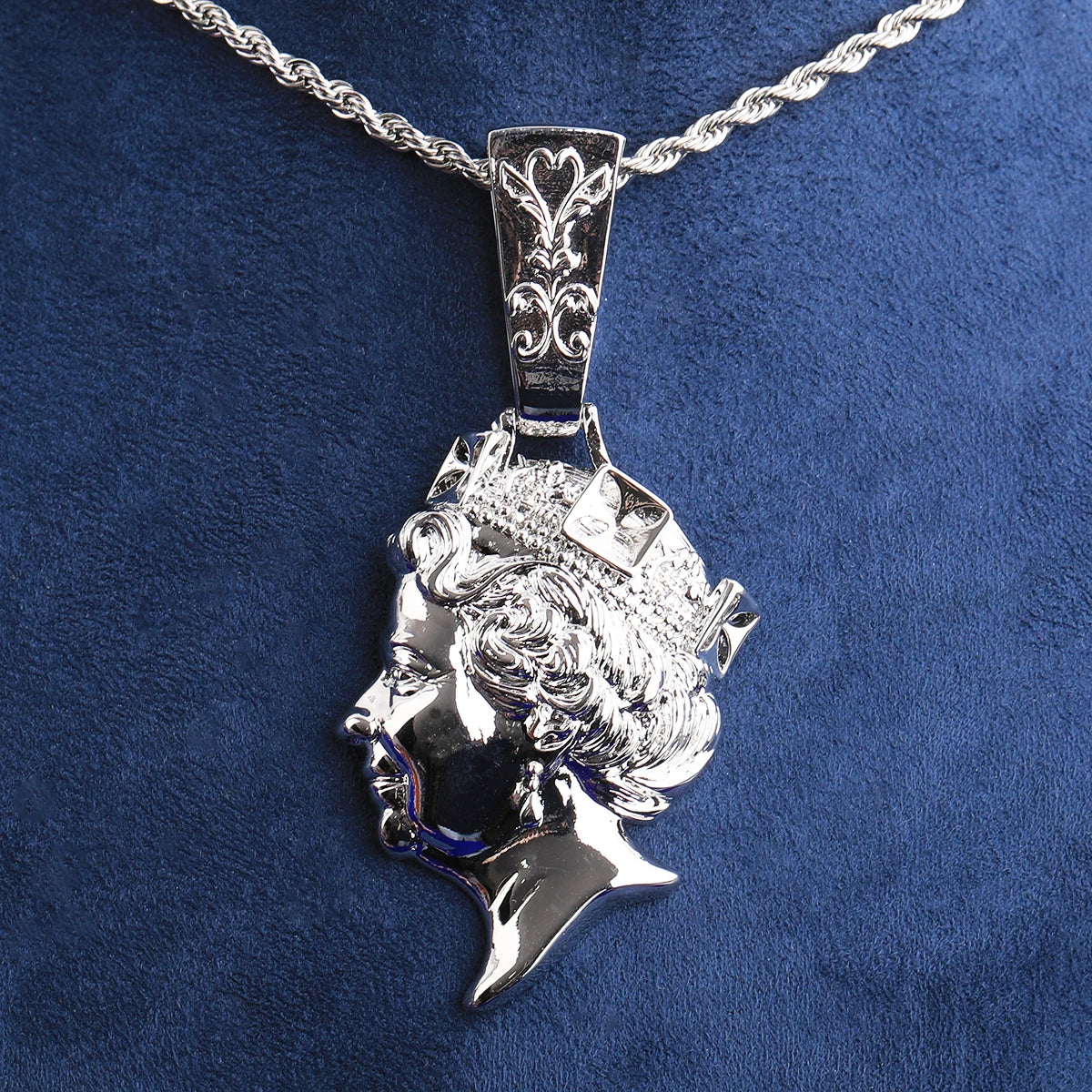 Bling Queen | 24k 925 Silver Rose Gold Overlaid Detailed Queen Hip Hop Pendant